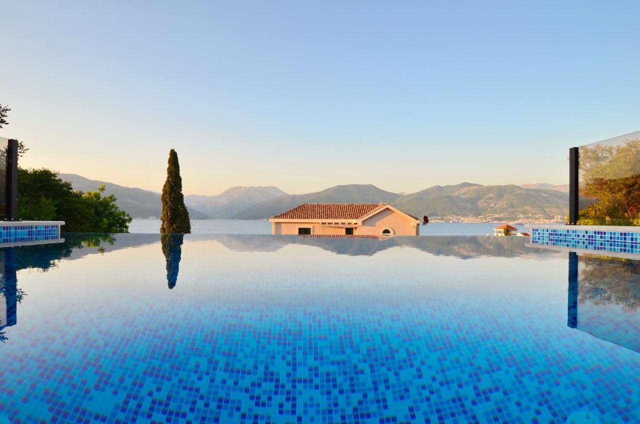 Leut Stone Residence Tivat Eksteriør billede