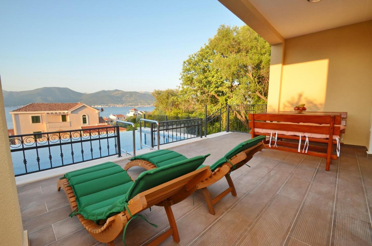 Leut Stone Residence Tivat Eksteriør billede
