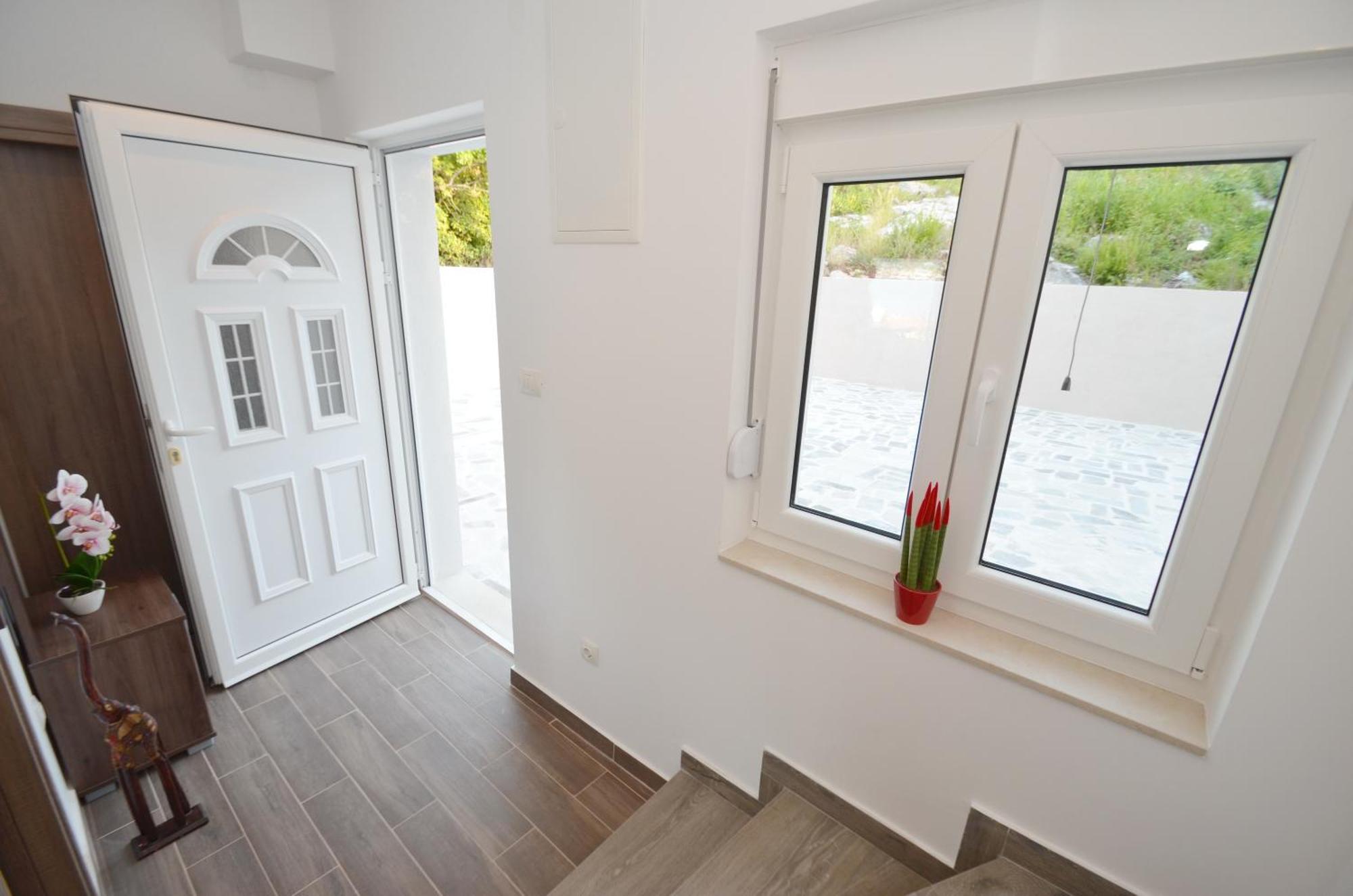 Leut Stone Residence Tivat Værelse billede