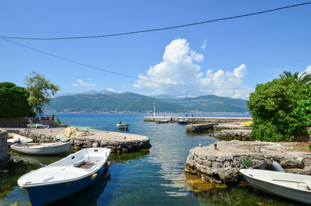 Leut Stone Residence Tivat Eksteriør billede